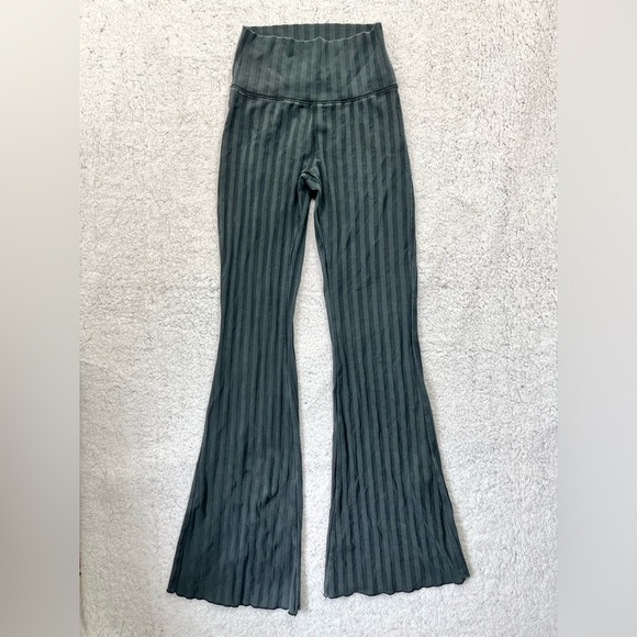 aerie Pants - Women's Offline by Aeries Black Gray Stripe Flare Leg Pull On Leggings Size S